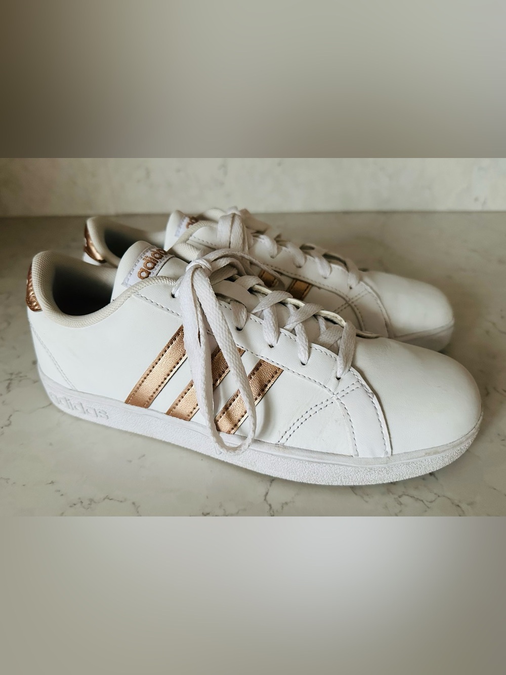 Adidas Grand Court Sneakers (Size 6)
